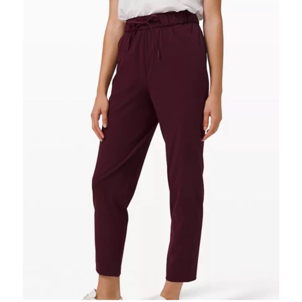 Lululemon On the Fly 7/8 Pant Dark Adobe (Burgundy) Sz 4 Excellent No Flaws 27"